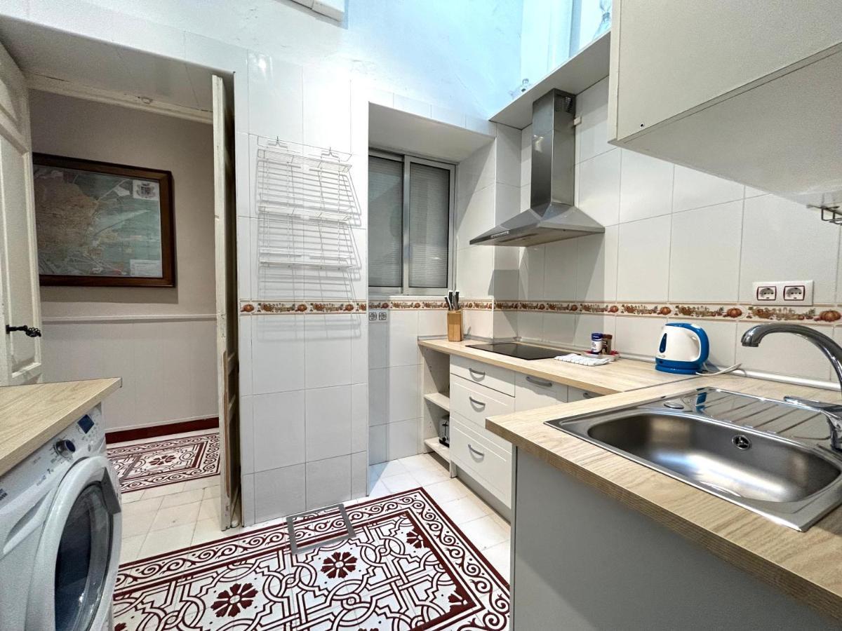 Home In Seville V33-B Bagian luar foto